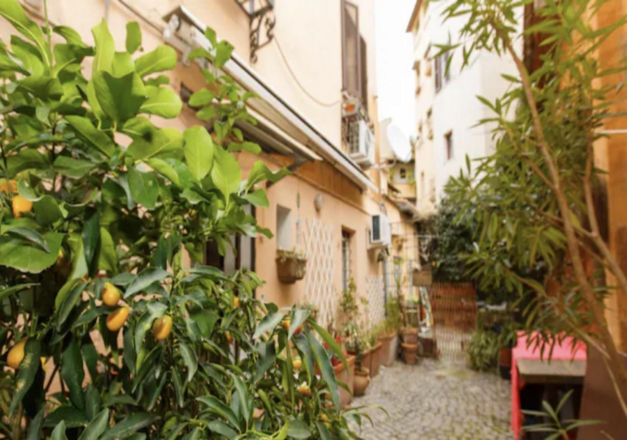 Independent With Garden Heart Of Trastevere John Cabot Rome Exterior photo